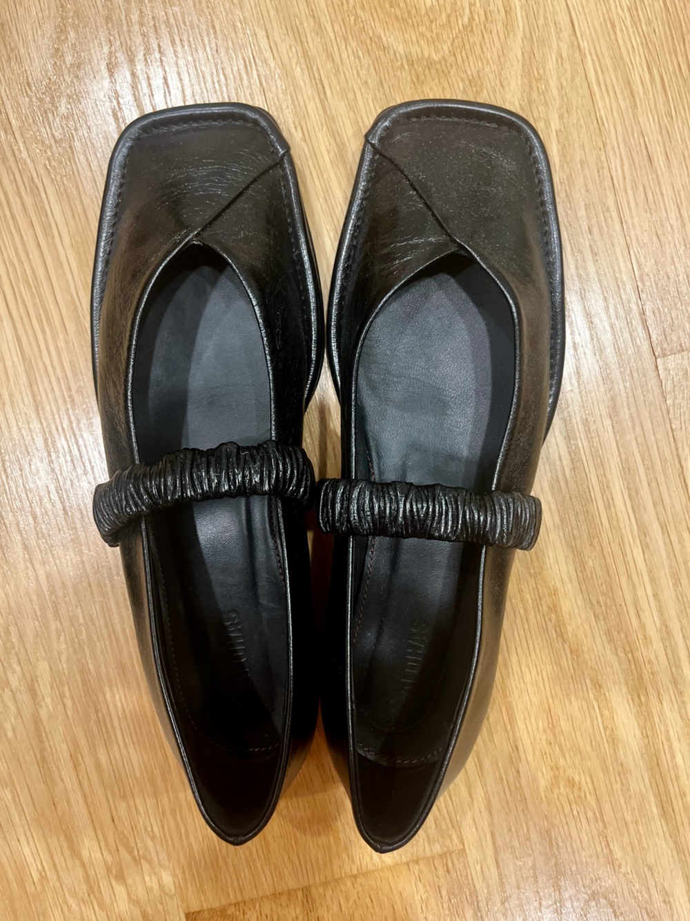 ALOHAS Lautan Scrunch Ballet Flats - Picture 3 of 5